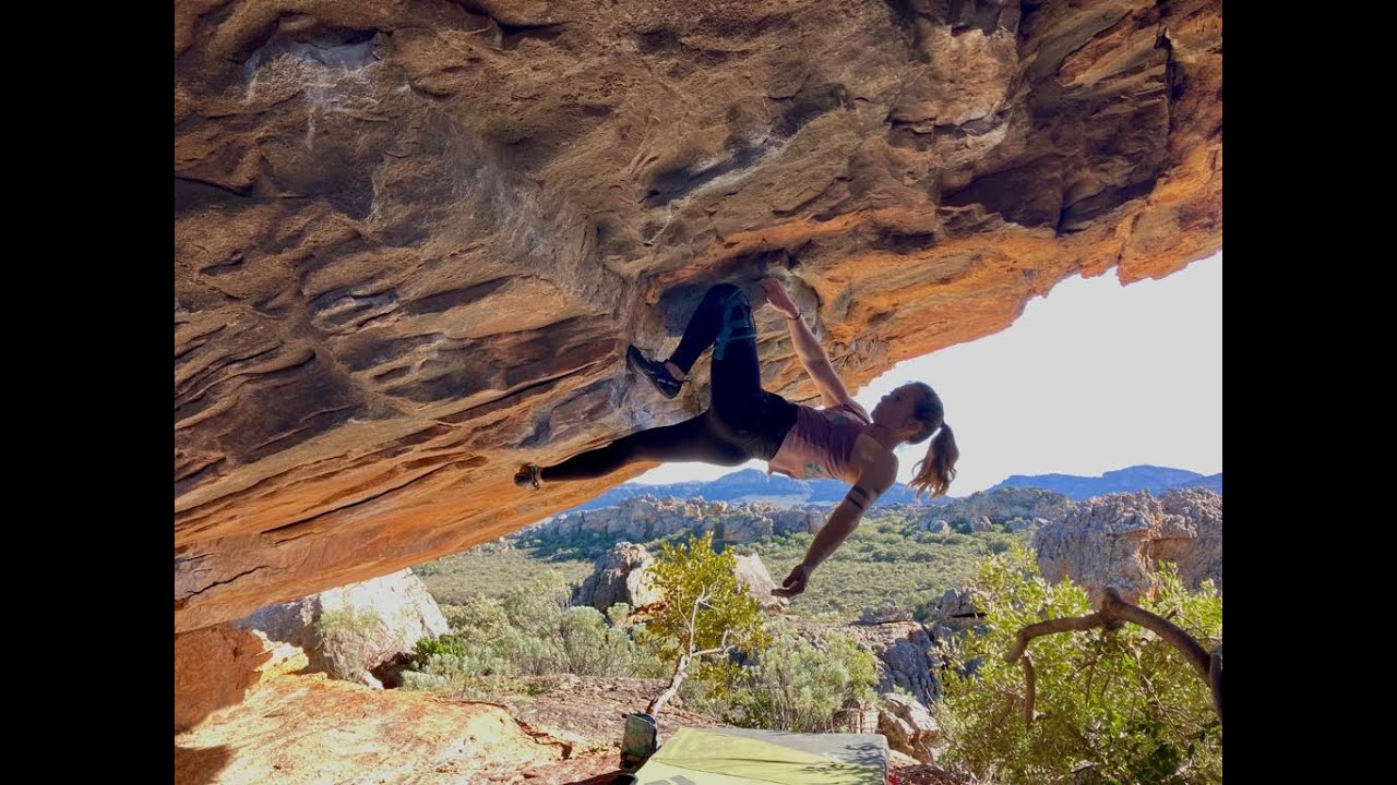 Teagarden Roof 7C, Rocklands Bouldering