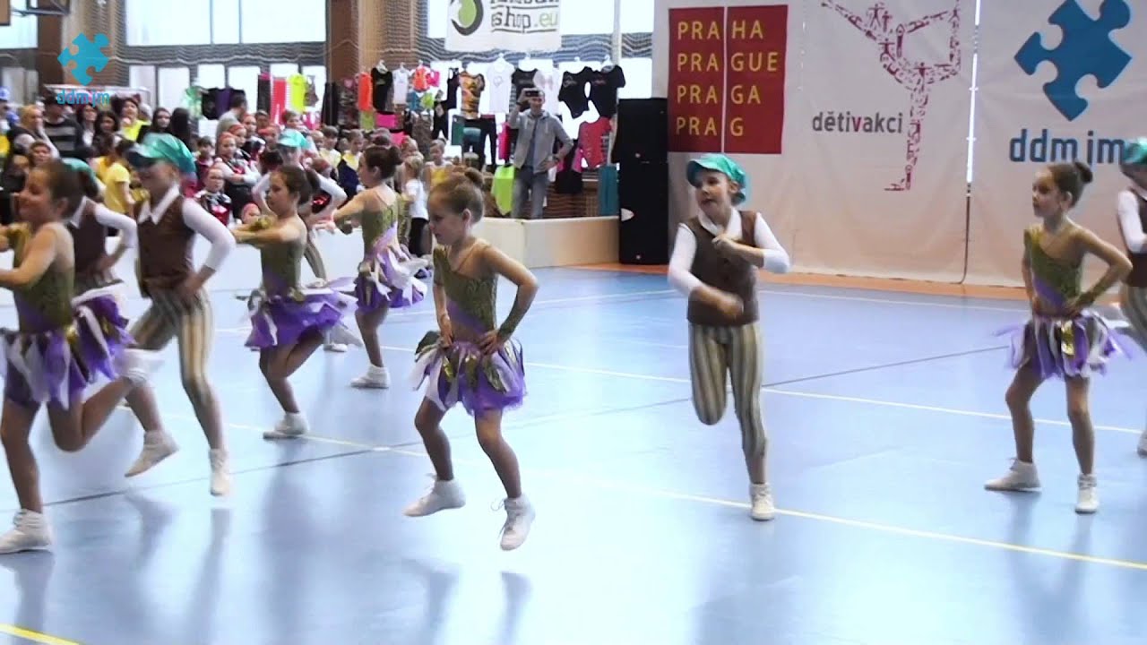 2015 03 28 I DĚTI V AKCI I 26 Aerobic team Lysá nad Labem  Candrbál při měsíčku
