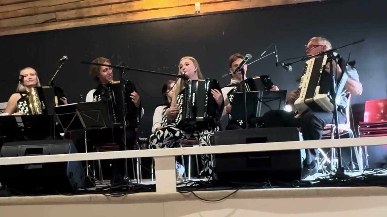 Viluinen haapa - Nakkilan Seudun Harmonikat - Mellstadraget i Tyllsn&auml;s 2024