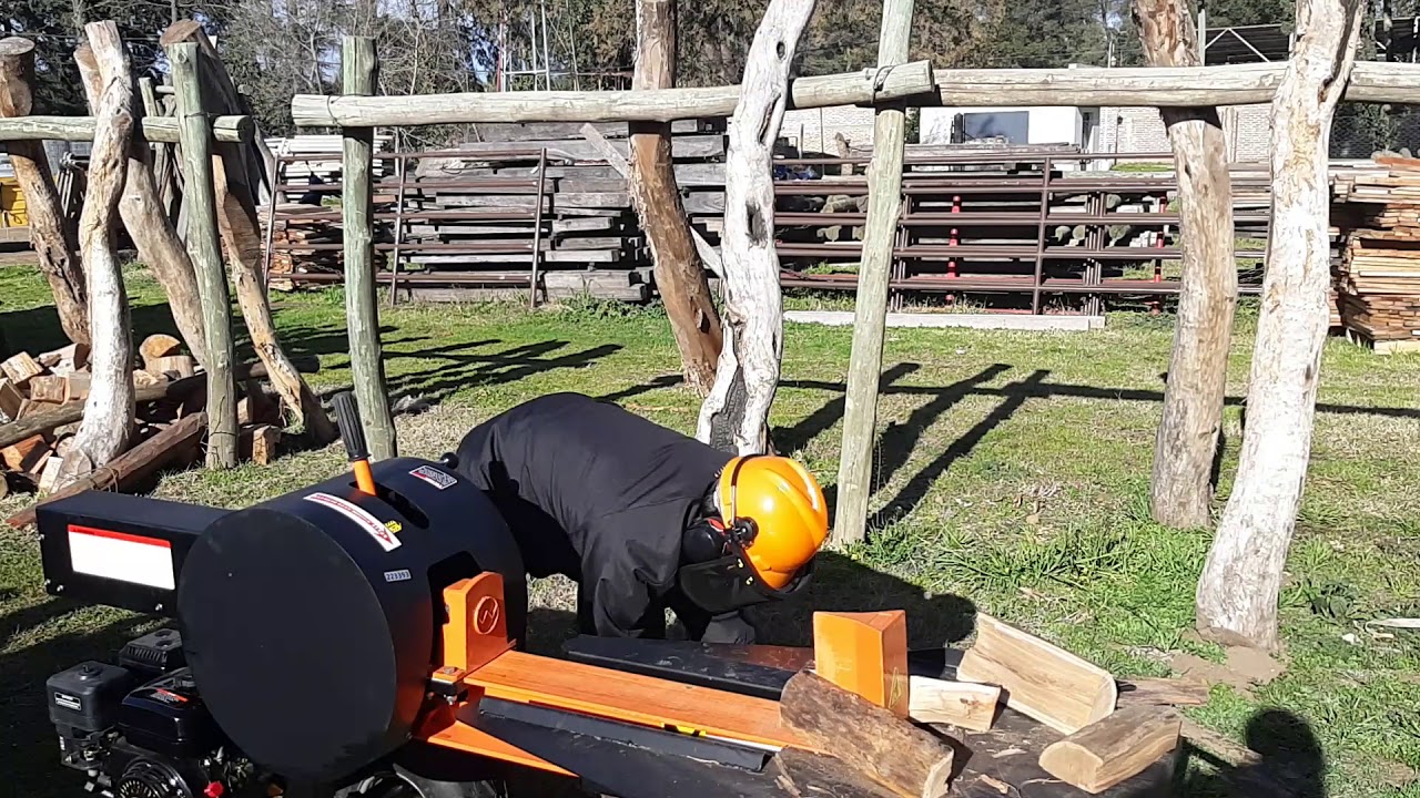 Partidora - Tronzadora - Cortadora de troncos o le&ntilde;a