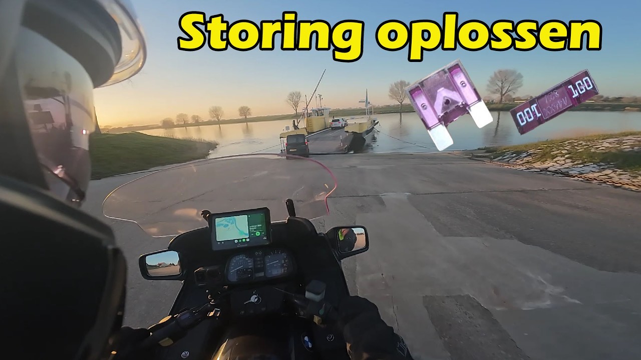 Met de motor een storing op gaan lossen bij de veerpont Reserve!