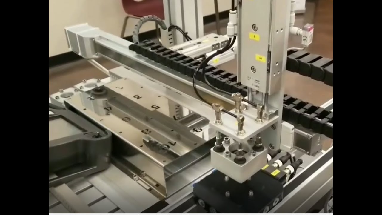 Célula FAS-200 programación almacén
