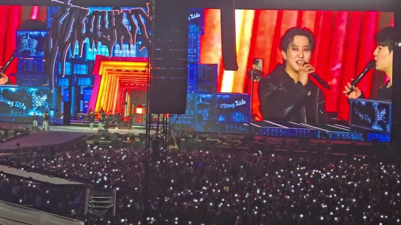 Stray kids disfrutan y hablan con fans stay mexicanos en el Foro Sol Estadio GNP Ciudad de Mexico