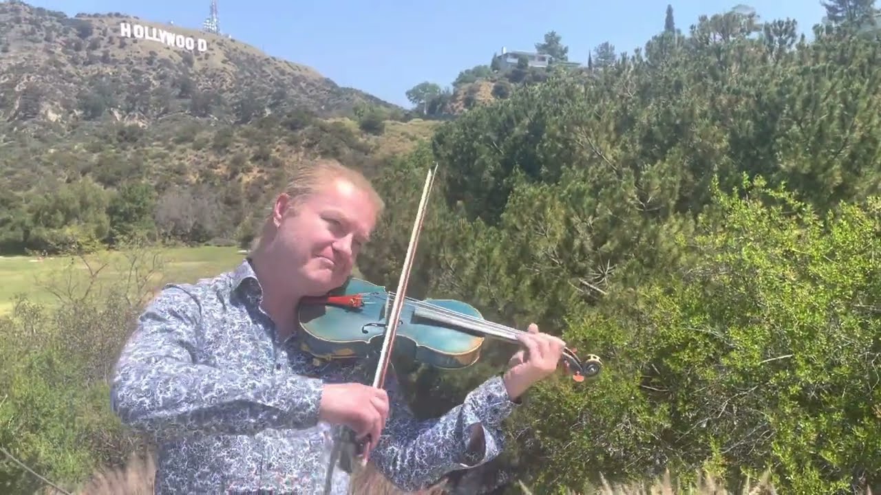 Pavel Sporcl & His Blue Violin in Hollywood- Somewhere Over the Rainbow