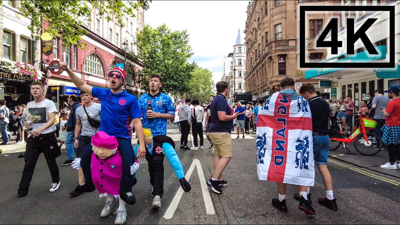 Euros 2020 Final - England Fans l Walking tour of west end before final ⚽️🏴󠁧󠁢󠁥 | 4K 3D Audio 🎧
