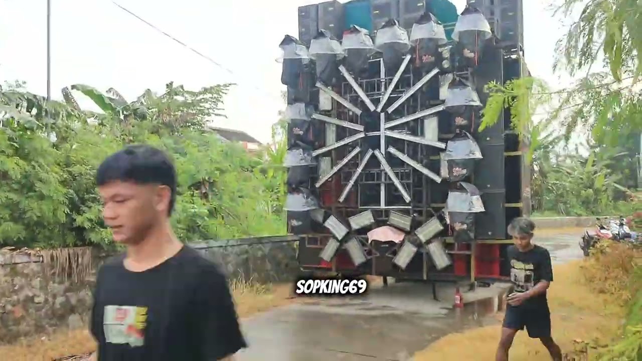 Riswanda cakwan . Baru bunyi sudah bikin jenset mengkis