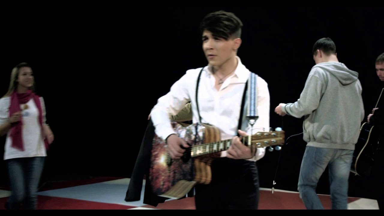 EXCLUSIV: Lilian Dobândă - Salut, sunt cineva! (OFFICIAL VIDEO)