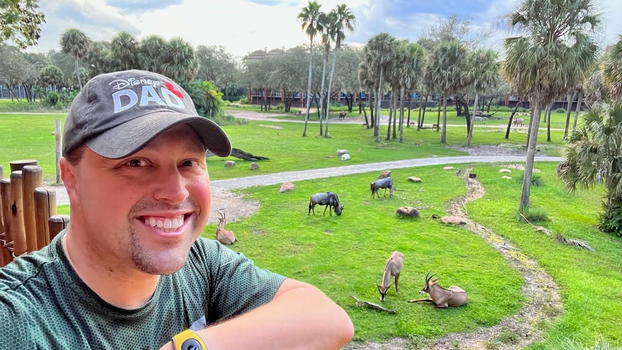 Disney&rsquo;s Animal Kingdom Lodge | Pool Day | Animals on the Savanna | Walt Disney World Resort