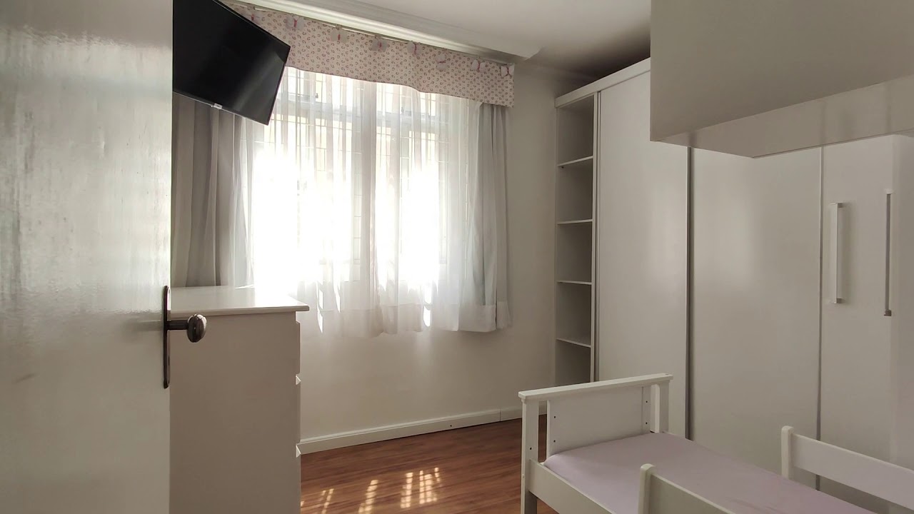 Apartamento com 2 dormitórios à venda por R$ 140.000 - Uberaba - Curitiba/PR