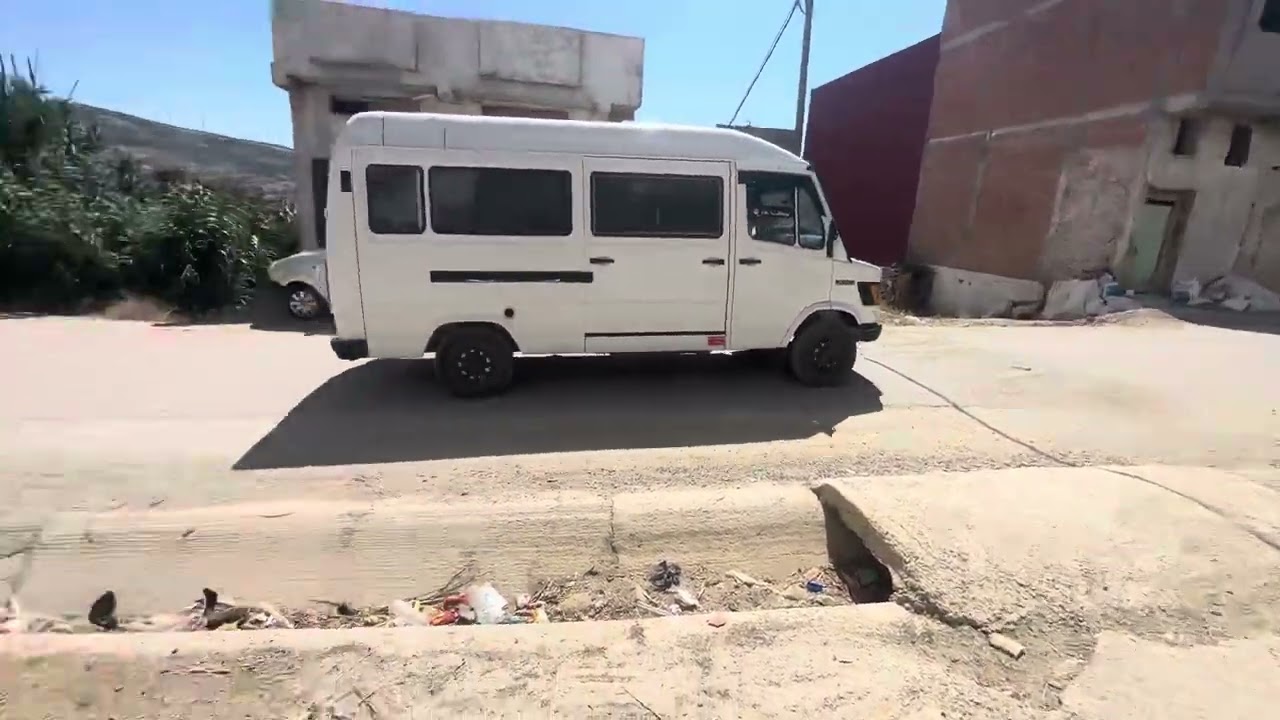 دار للبيع في مناوئين 64 مترو علاء شاريه 12 همزة 0630298833
