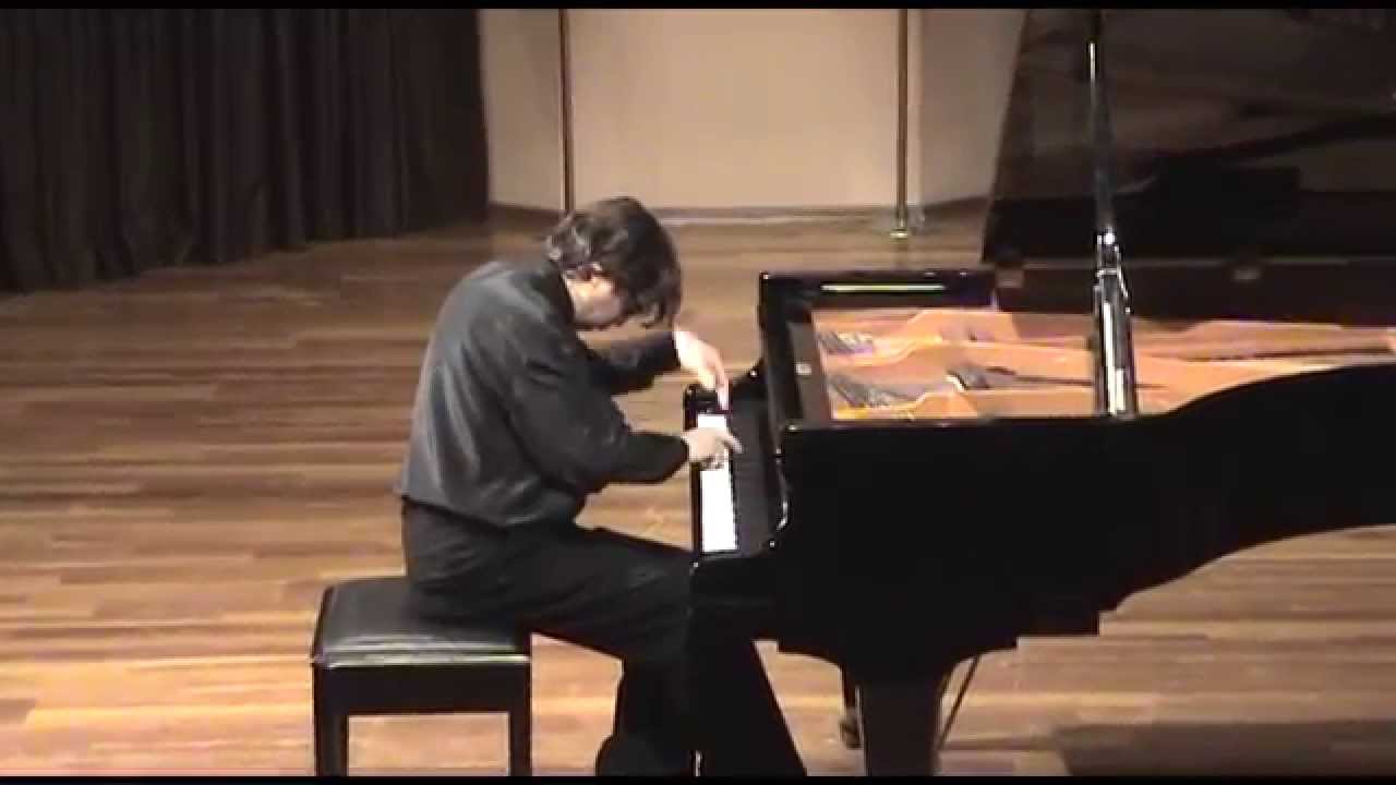 Yuriy Sayutkin plays  Kara Karayev 24 Preludes Book I