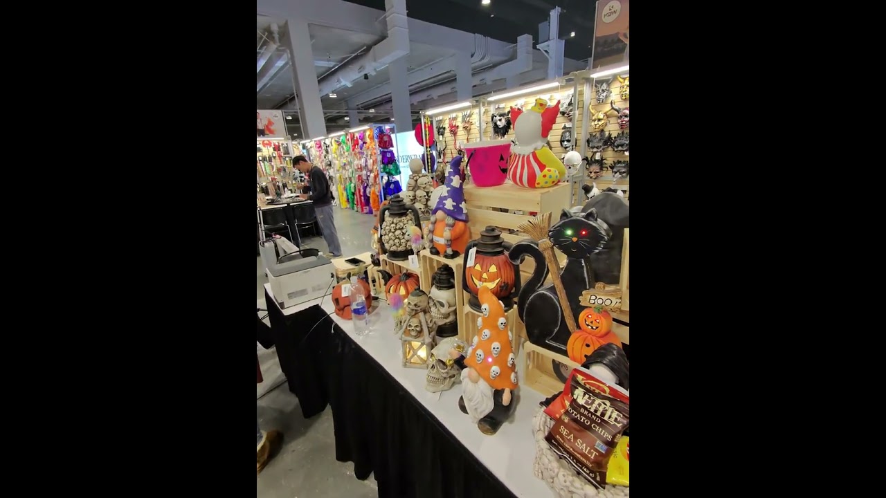 Halloween & Party Expo #fypage #halloween #party #city #costume #decor #lights #led #convention #yt