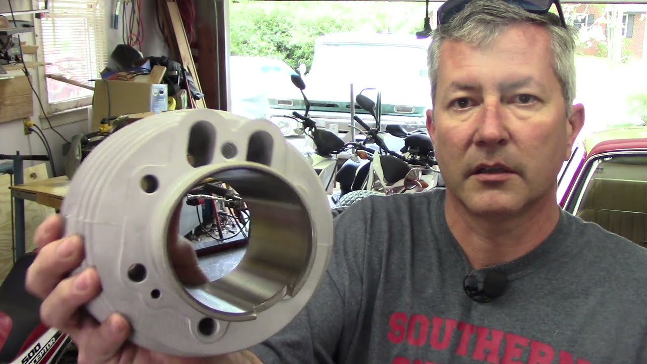 1973 Moto Guzzi Off of the Road for 40 Years Part 8, Piston and Cylinder Assembly