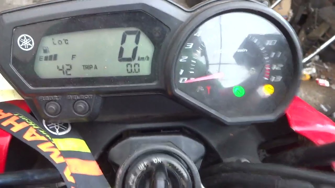 XJ 6 com prob. no imobilizador, não reconhece a chave, def. intermitente. Solução: Unloccker Cold
