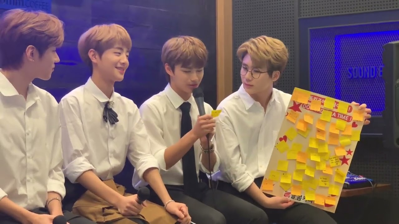 181225 동키즈 (DKZ 원재 경윤 문익 재찬 종형) 데뷔 전 달콤커피 행사