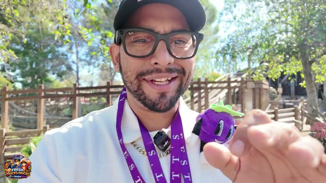 Boysenberry Festival Food DAY 1 Challenge at Knott’s Berry Farm! 🍇 Did We Find the BEST Snack?!