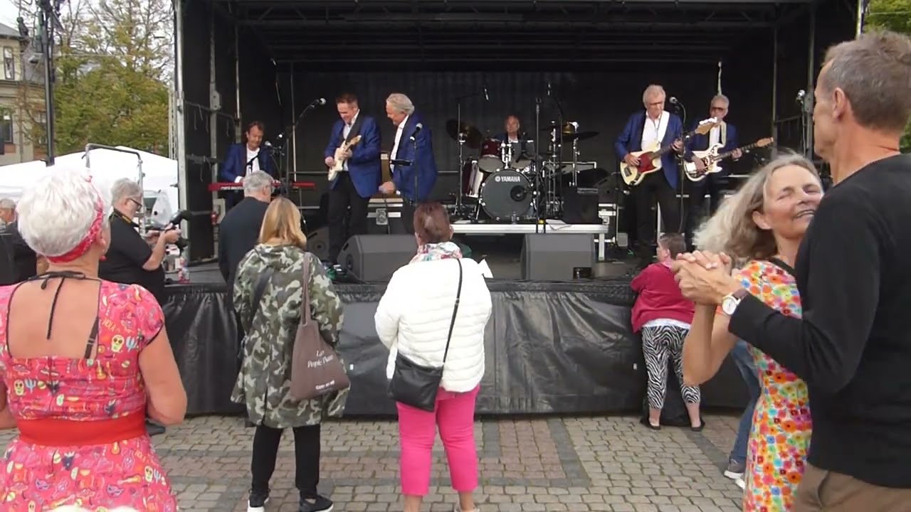 Hit House  Frb. ROCKING GHOSTS. Video: Ole Olsen. 2023. 9.