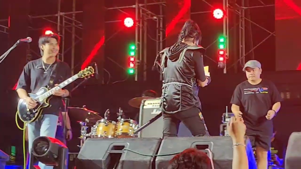 คลิปเต็ม นี่คือจอมยุทธ์ - น้ำตา - #ไหมไทยหัวใจศิลป์ ลาน อบจ #ปทุมธานี