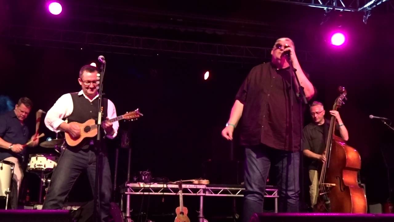Everly Pregnant Brothers - Let Dog Out - live at O2 Sheffield Tramlines 2016