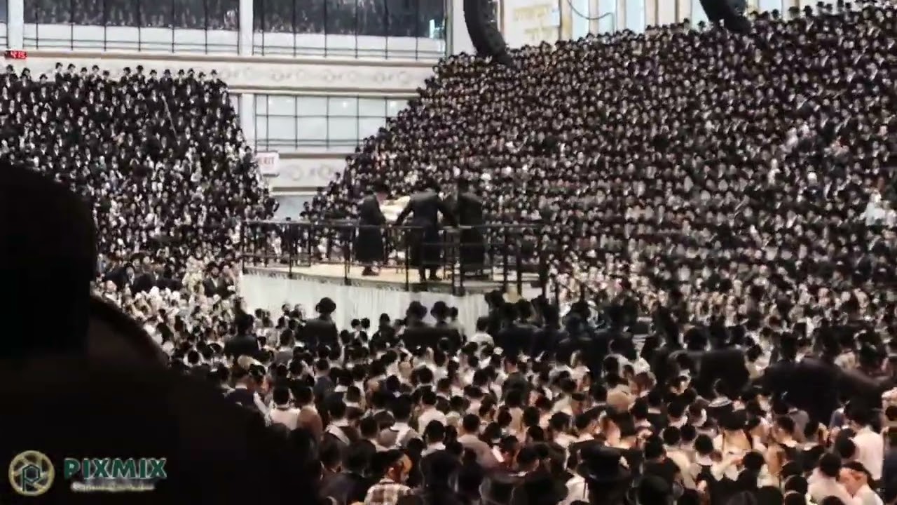Hachnosas Sefer Torah In Skver - Shvat 5785