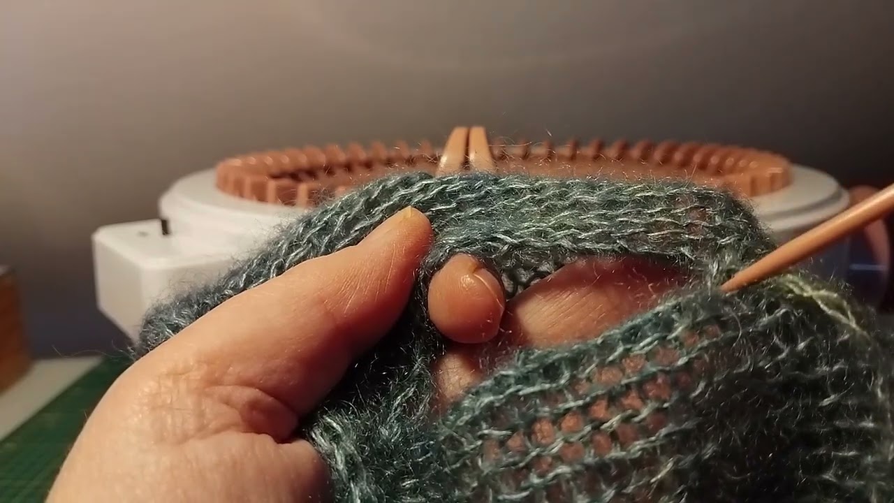 Pull mohair réalisé avec Sentro 48 aiguilles.