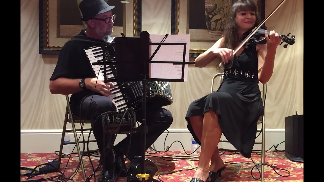“Indifférence - Valse Musette” by Murena / Colombo. Aija Izaks- Violin, Velizar Shumanov-Accordion. 