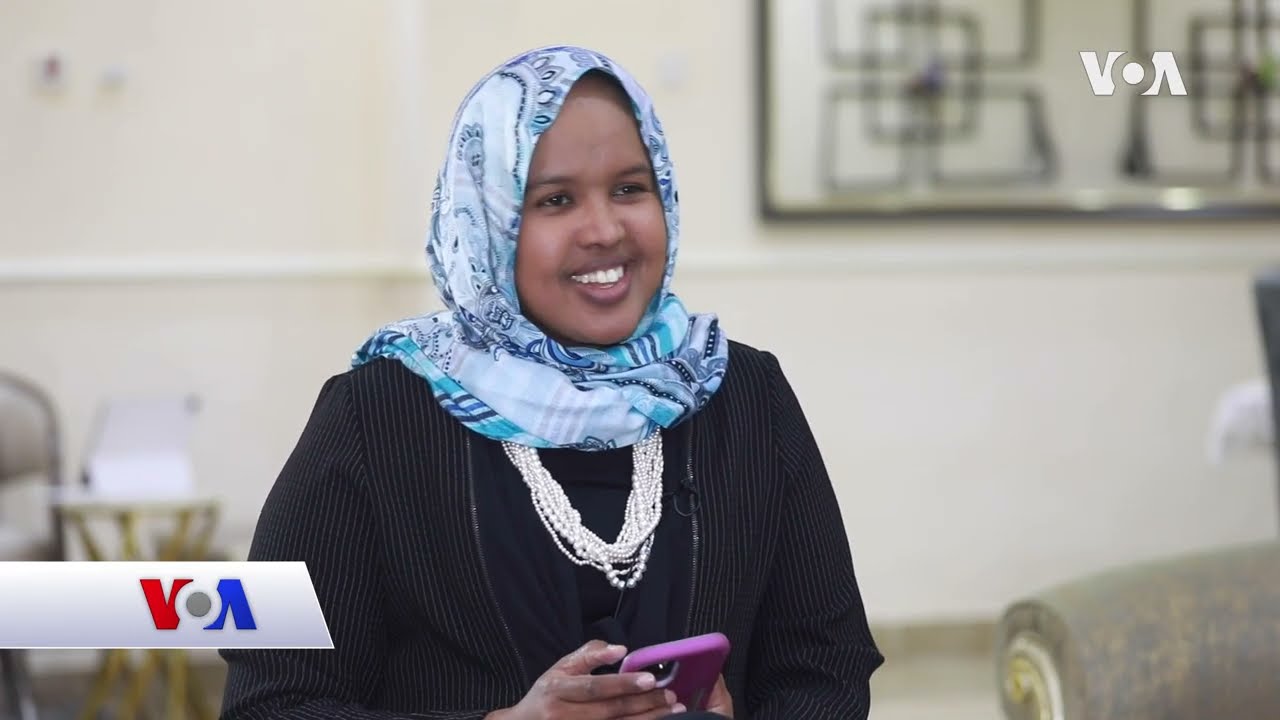 Wareysi: Ra'iisul Wasaare Maxamed Xuseen Rooble.