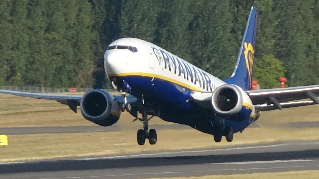 Birmingham Airport Spotting - Ryanair & Malta Air - Boeing 737-800 & MAX 8-200 - August  2025