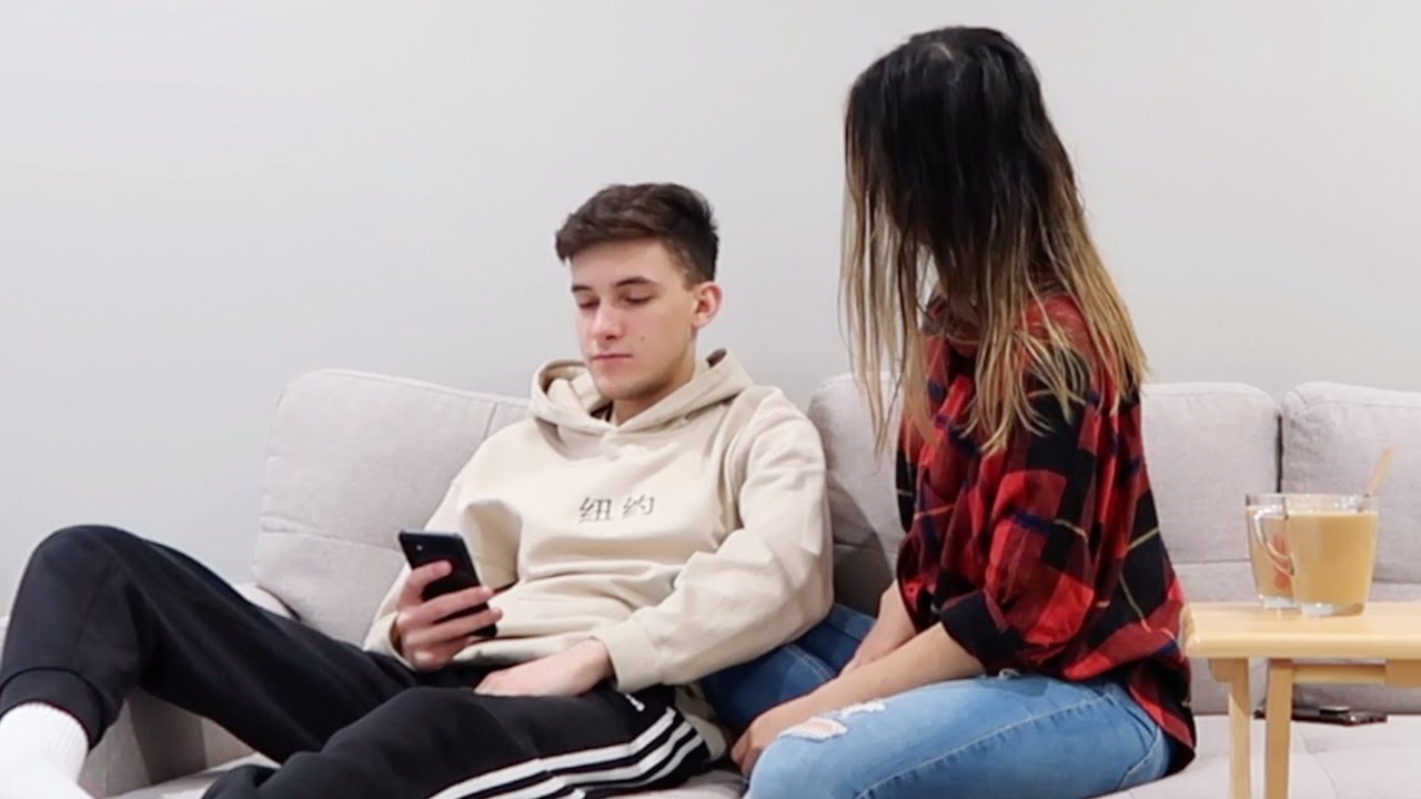 IGNORING MY GIRLFRIEND FOR 24 HOURS!! **SHE GOT EMOTIONAL**
