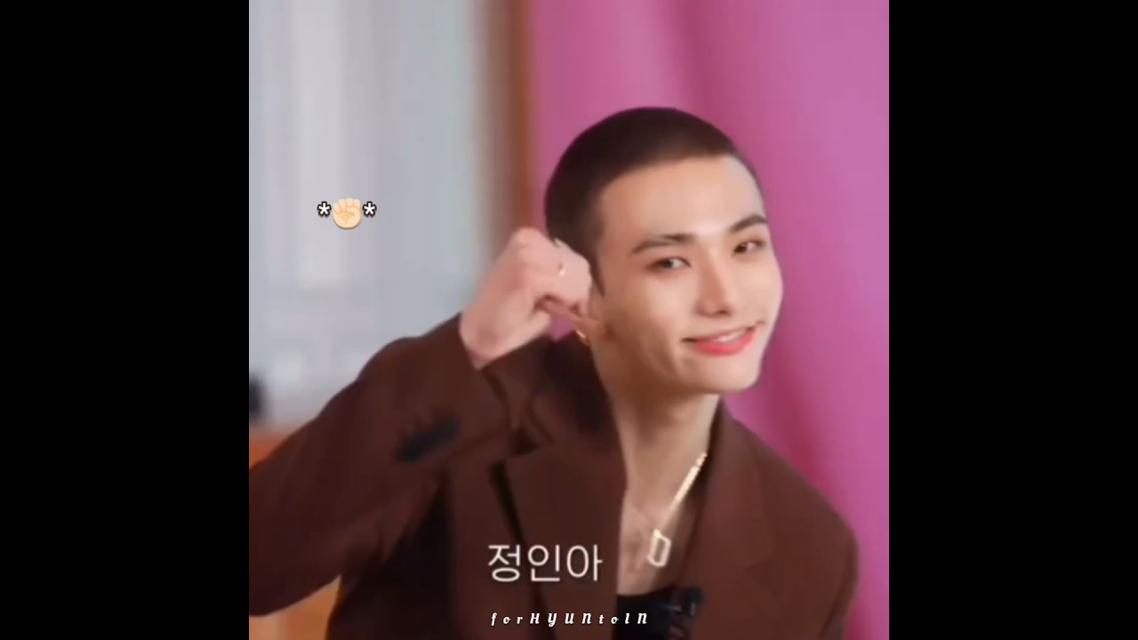 Hyunjin wants Jeongin to appear on a gay show 🤣 #hyunin #hyunjin #in #jeongin #skz #stay #straykids