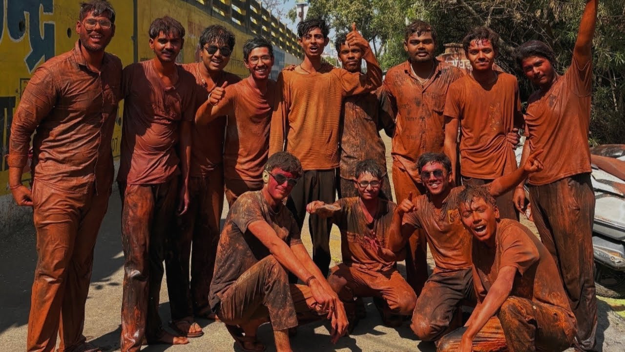 Iss bar ki sabse Khatarnak Holi | Sabki halat... | 😁🤣 | New Vlog