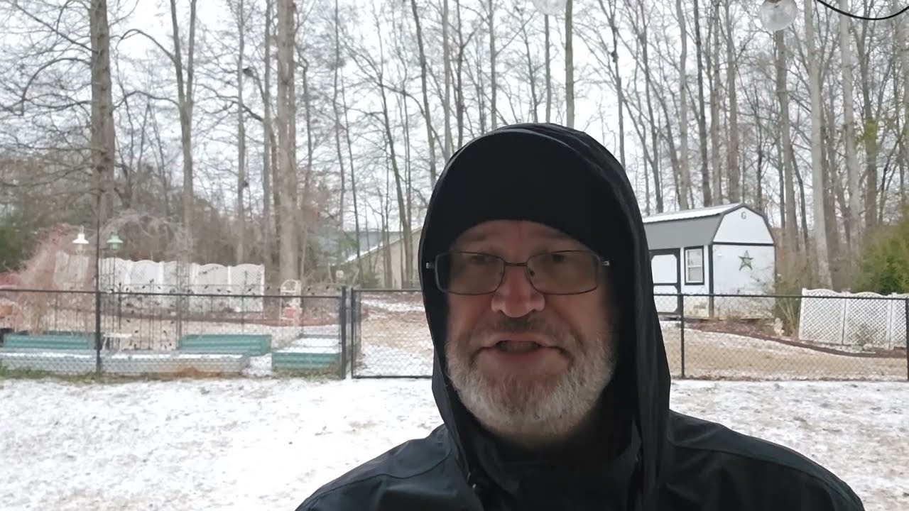 DAWGS VENTURE ON ICE