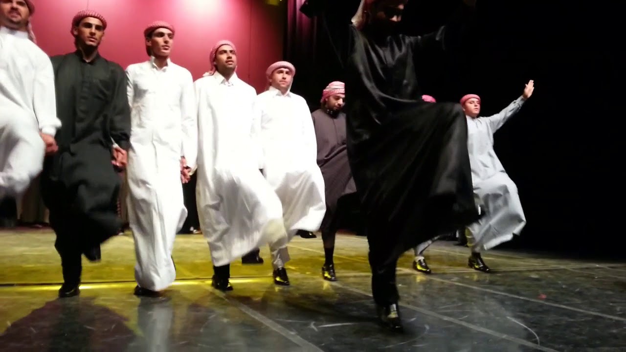 فرقة الرمثا للفلكلور الشعبي الاردني (دبكه من التراث الشعبي الاردني ) دبكه رمثاويه ..