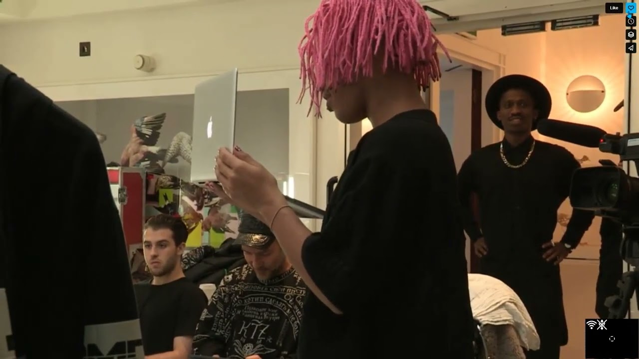 ecco2k & bladee facetiming yung lean
