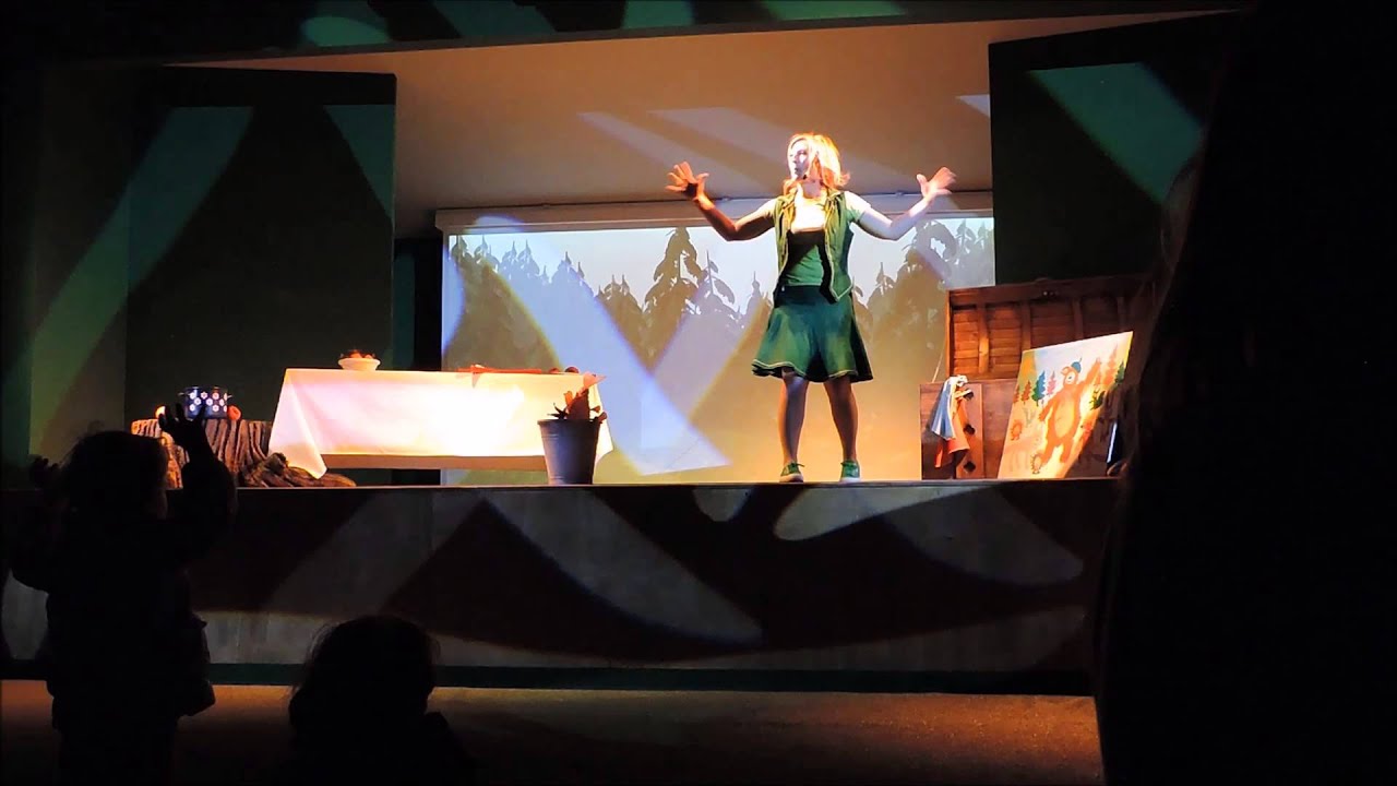 Leolandia: Canta e balla con Masha e Orso  - 1º spettacolo -  19 marzo 2016 - unavitaatestaingiu.it