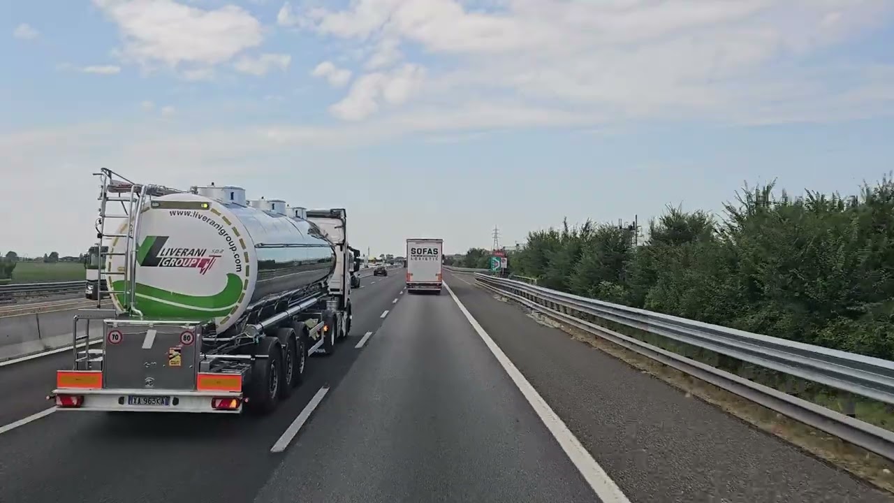469 4K POV Real Driving Italy A1 Parma to Como
