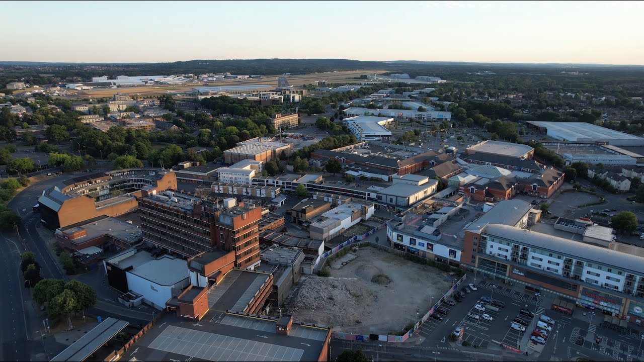 DJI Air 2S – Sunday 8pm Summer Flight over Farnborough in Hampshire while the airfield was closed