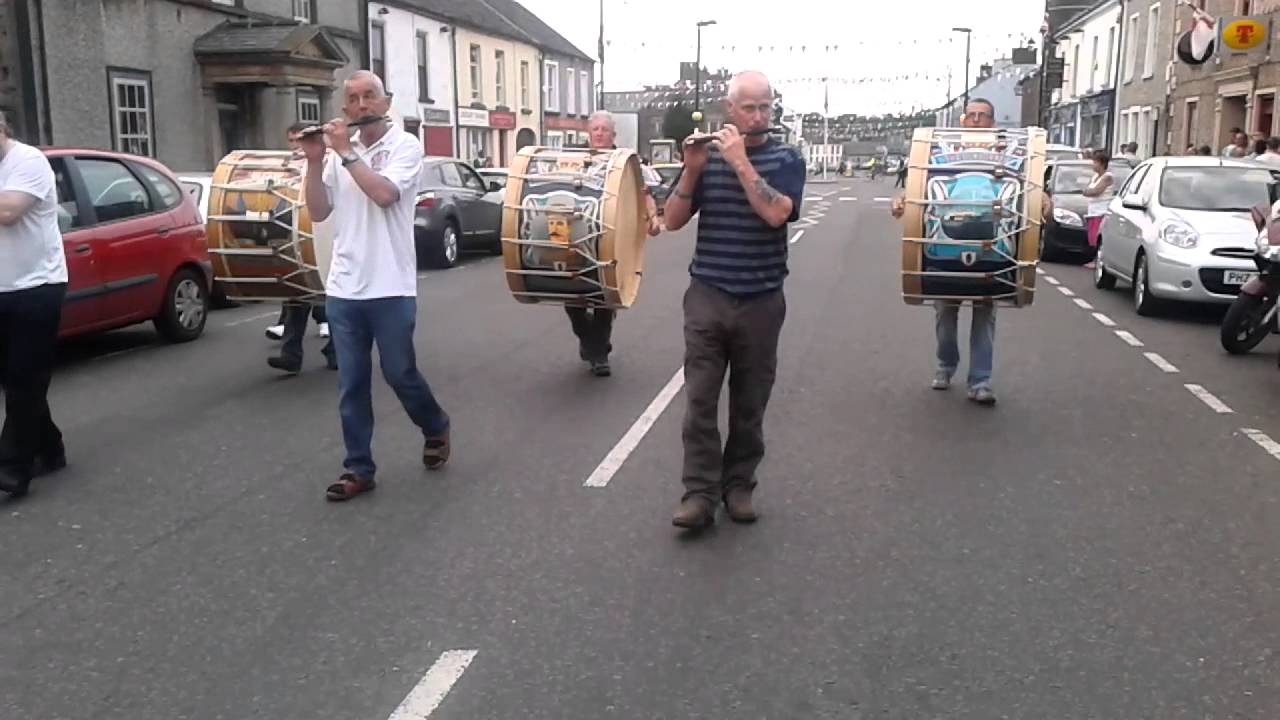 Lambeg Drumming [1] @ Giants Causeway 2013