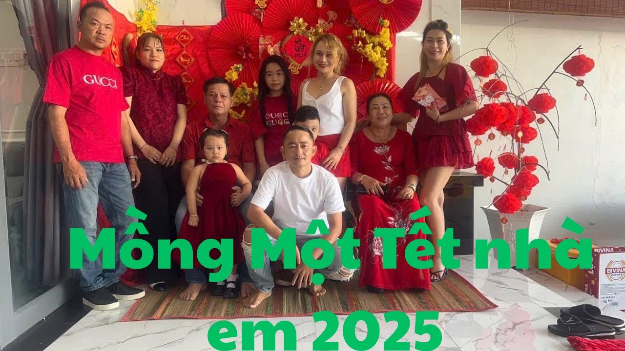 Mồng 1 Tết nhà em, Tết Đoàn Viên , cho dù ai ở đâu xa cũng mong về nhà bên gia đình ❤️