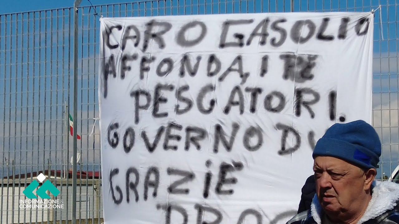 Corigliano Rossano, i pescatori della marineria di Schiavonea incrociano le braccia