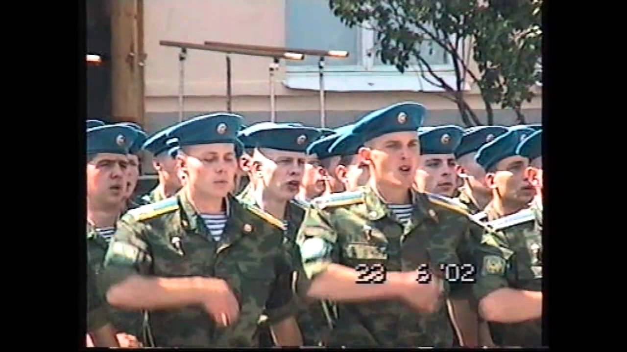 РВВДКДКУ 2002 год. 3 батальон курсантов на выпуске 1-го батальона.