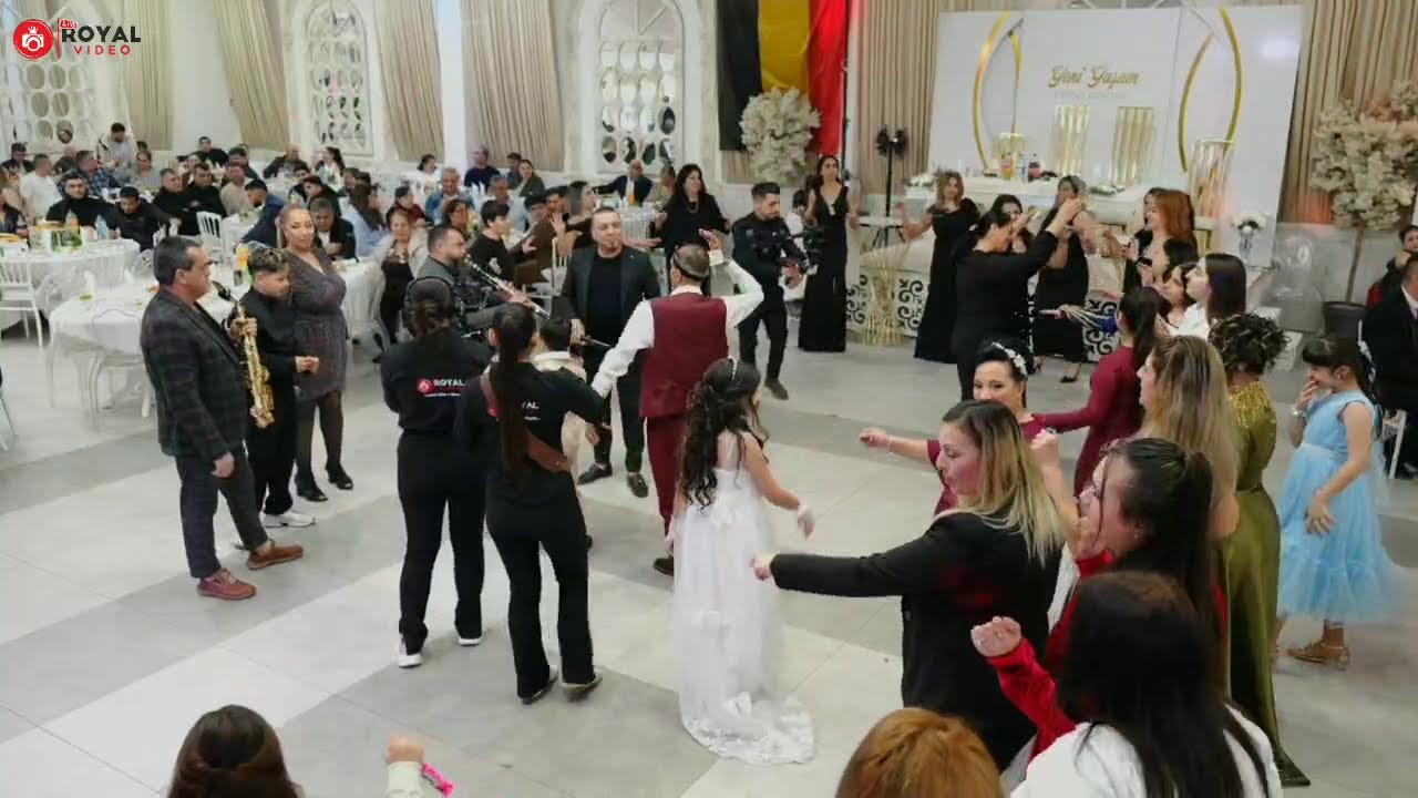 Burcu & Meral - Düğün Töreni LIVE ork. Salih Çikita