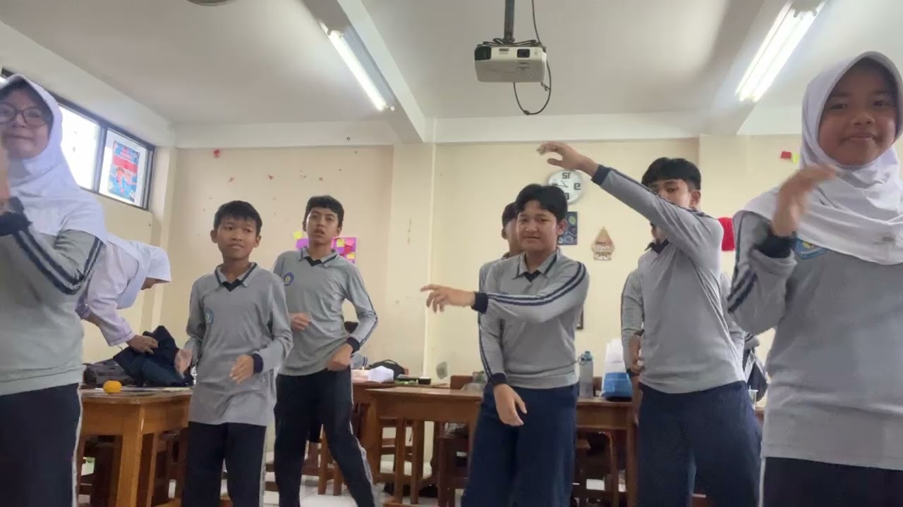 kelompok 4 8d pjok 