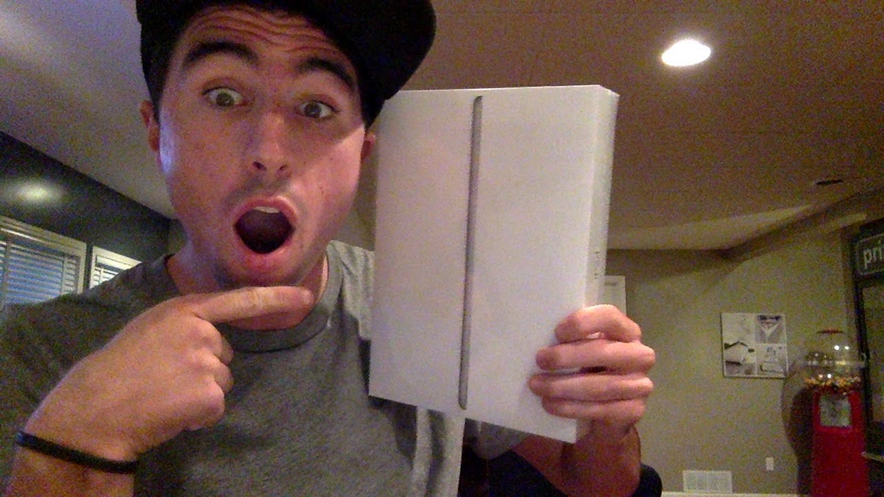 FREE IPAD GIVEAWAY LIVE!!