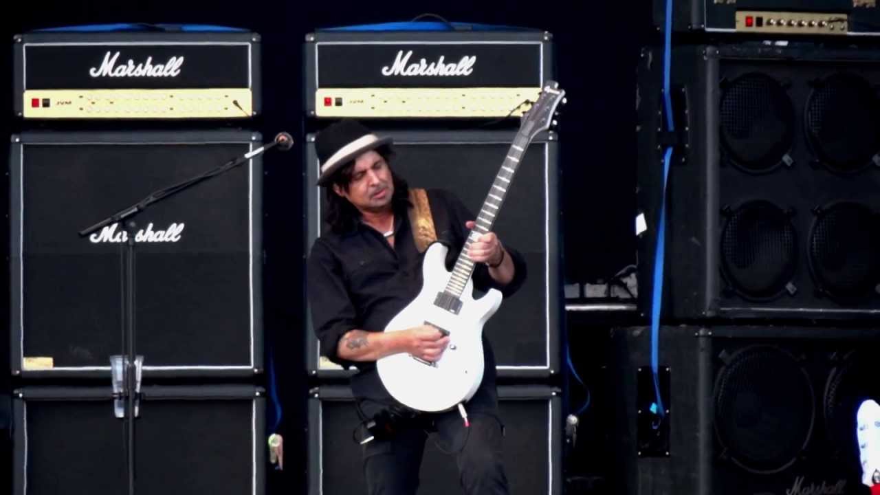 Phil Campbell (Motörhead) - 2012 Interview, Caparison Guitars
