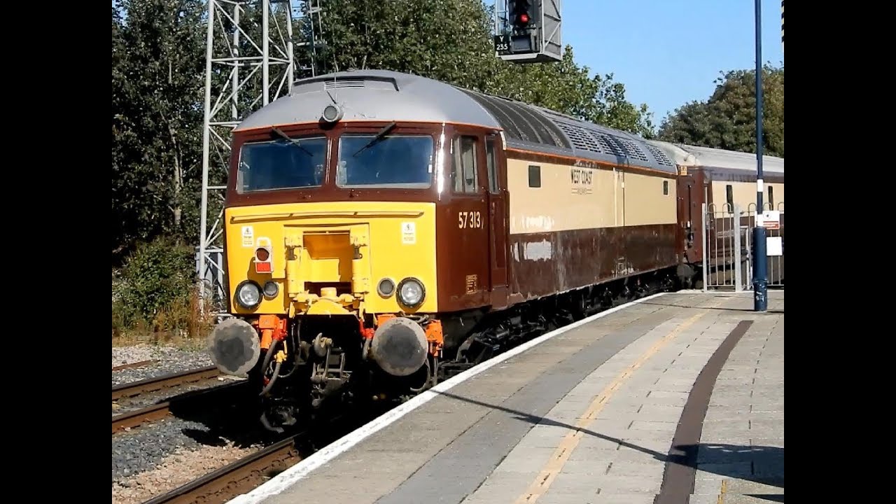 WCRC/Northern Belle 57601 & Newly Re-Liveried 57313 on 1Z30 Preston to Scarborough @ York | 21/09/19