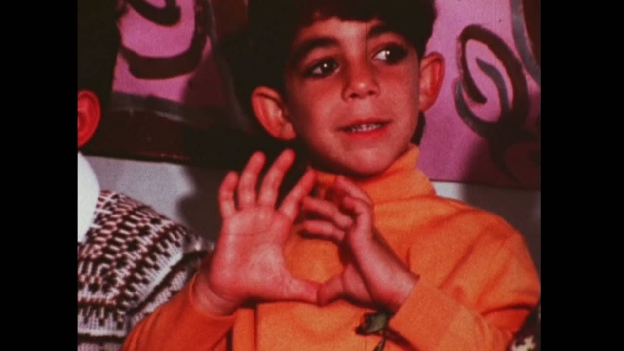 Israel 1971, Chanukka: various traditions of ethnic Jews, Israeli children, kibbutz, Chanukkah חנוכה