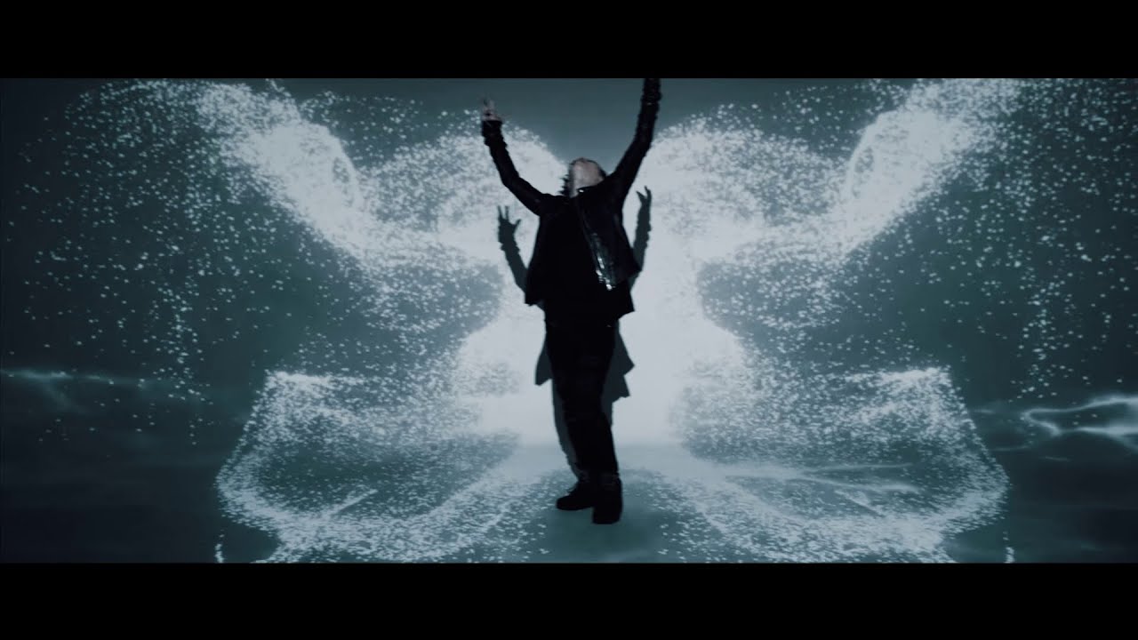 NUL. / XStream