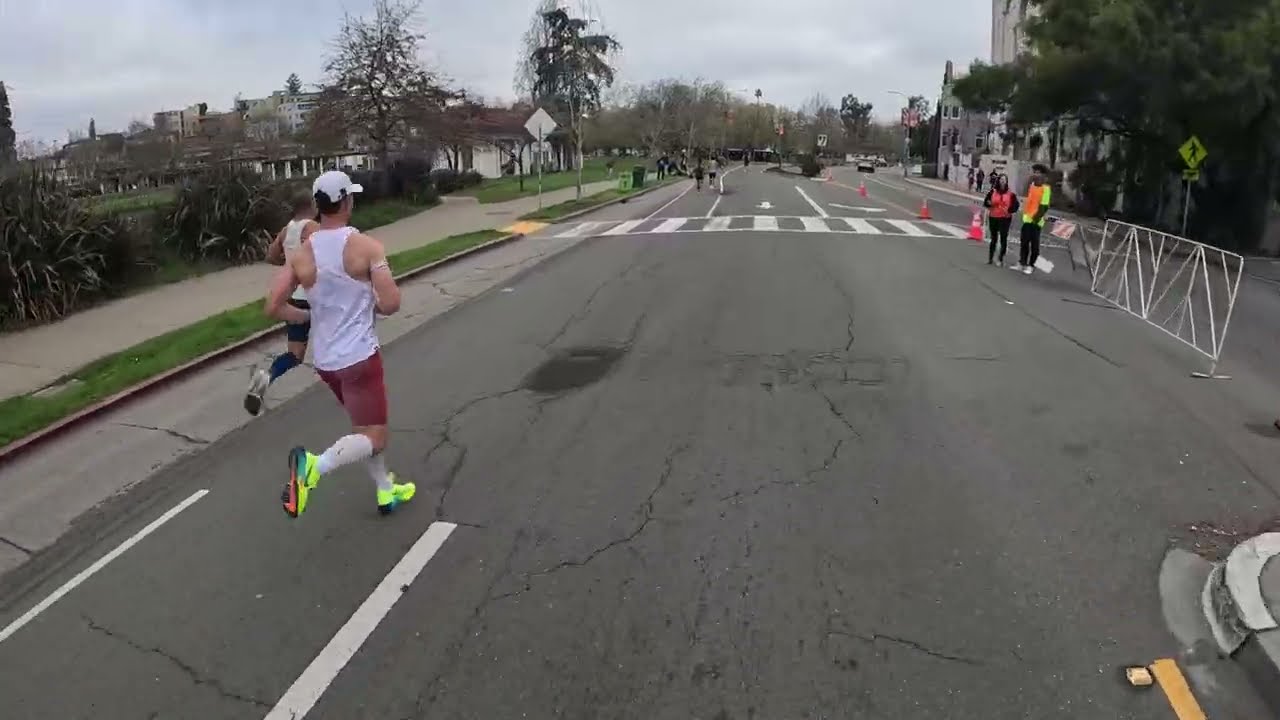 Oakland Marathon 2025, 10,000 Metros