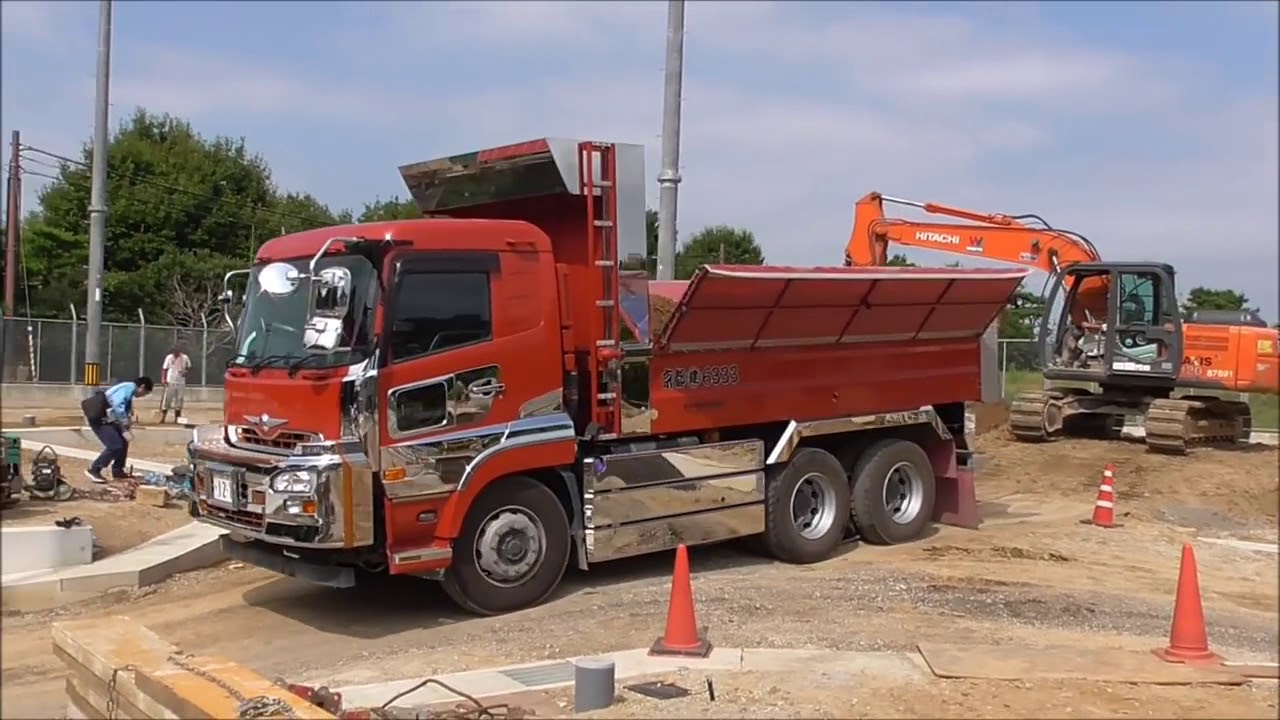 UD dump truck(2)